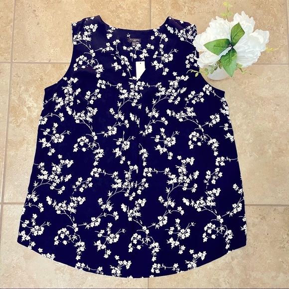 Talbots Ivory and Black Floral Top - Picture 1 of 7